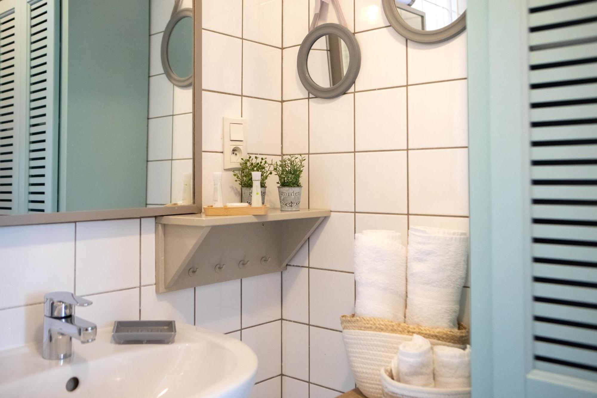 Ferienwohnung La Legende Des 2 Pierres Eguisheim Exterior foto