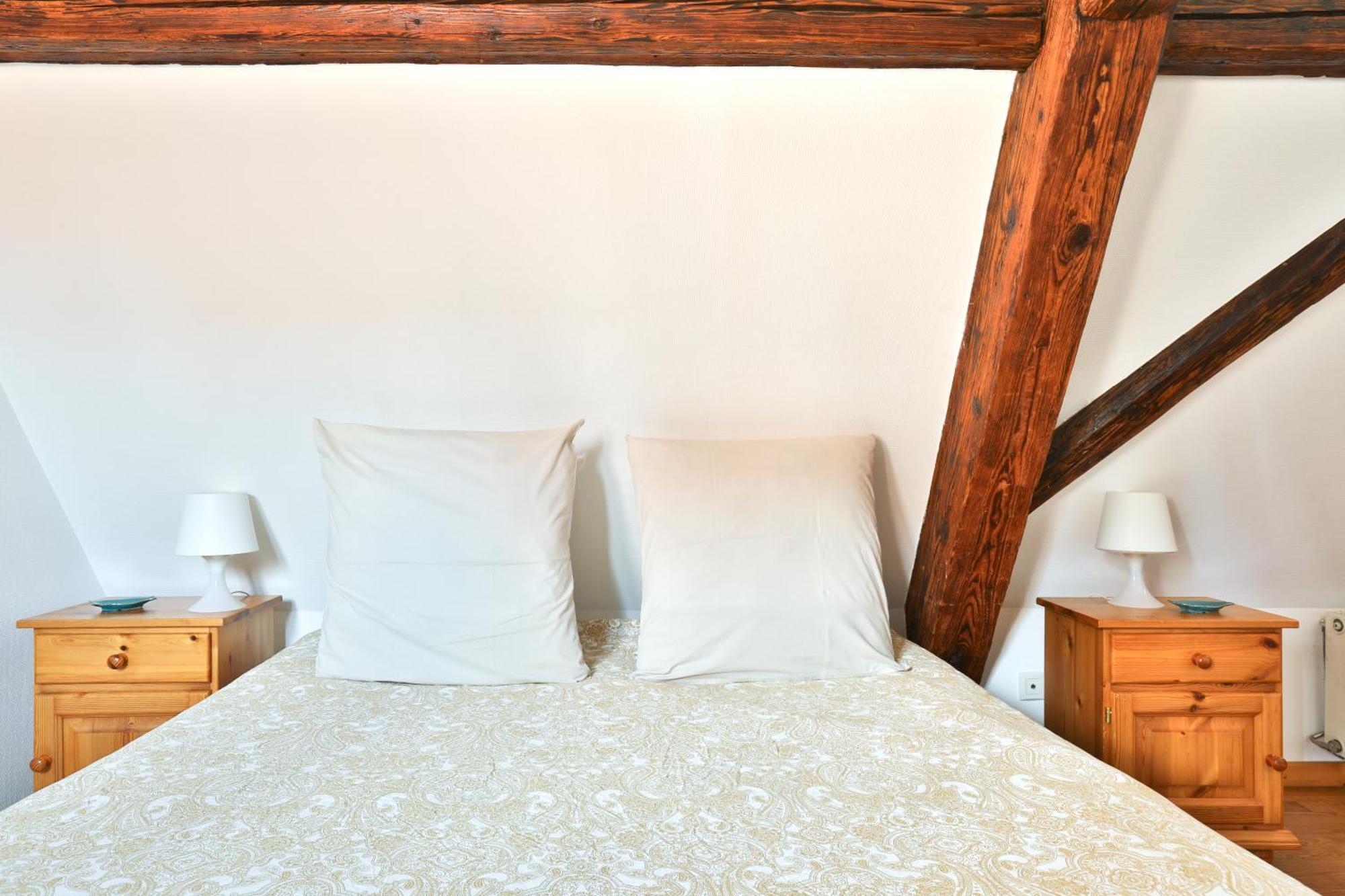 Ferienwohnung La Legende Des 2 Pierres Eguisheim Exterior foto